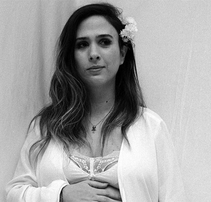 Tatá Werneck concorda com declaração de Sabrina Sato sobre sexo e revela dificuldade na amamentação: <I>Estava com a pega errada</I>
