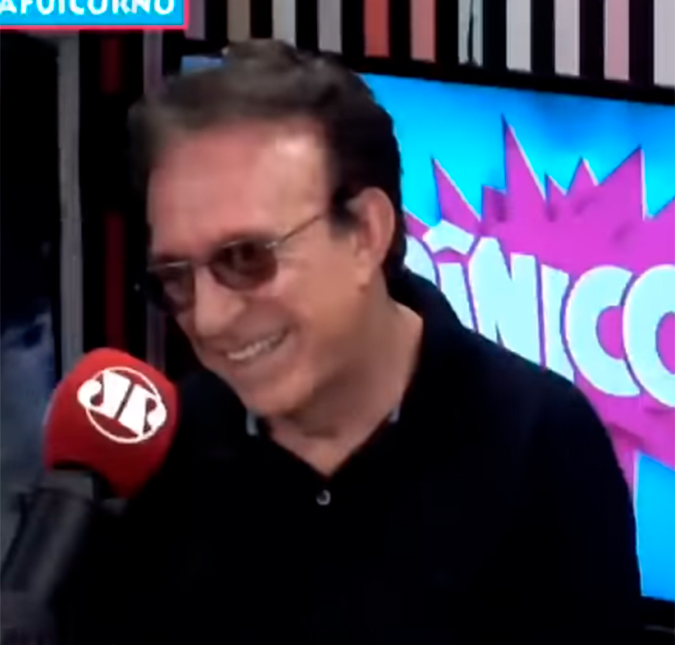 Moacyr Franco diz que não fala mais com Carlos Alberto de Nóbrega e revela que <i>morreu por cinco minutos</i>