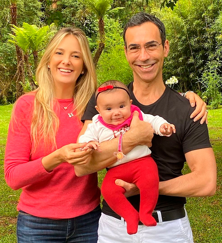Ticiane Pinheiro e César Tralli comemoram dois anos de casados, em Campos do Jordão
