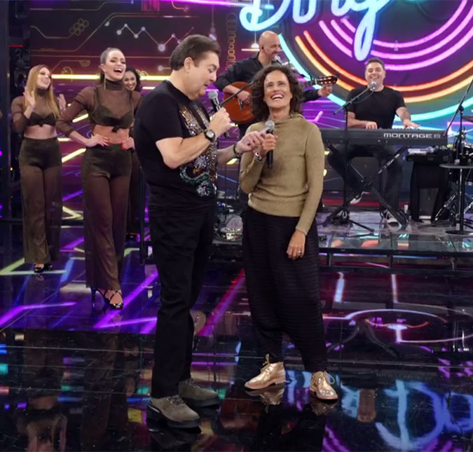 Faustão diz que bailarinas do <i>Domingão</i> possuem mais histórias que o programa de Datena