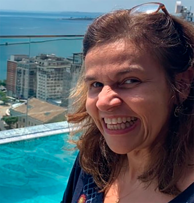 Claudia Rodrigues recebe medicação importada e continua com <I>dores terríveis: - Ela está bem debilitada</I>
