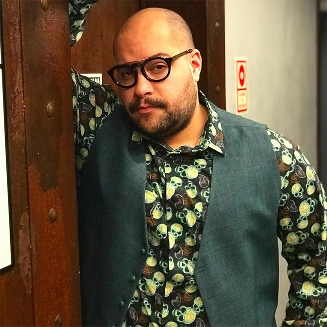 Tiago Abravanel dá <i>show</i> de fofura ao anunciar nascimento da quarta bisneta de Silvio Santos!