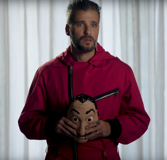 Bruno Gagliasso anuncia trabalhos com a <i>Netflix</i> e brinca: <i>- Suruba em lugares novos é a melhor coisa que tem</i>