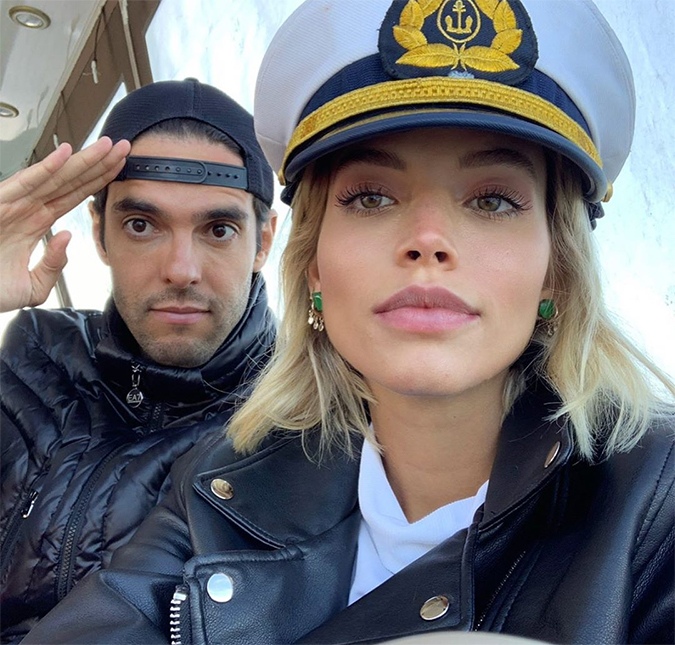 Carol Dias posta fotos românticas de lua de mel com Kaká e diz: <i>Casamento não é conto de fadas</i>