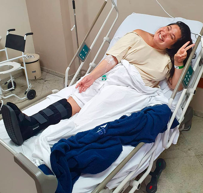 Após sofrer acidente, Mariana Xavier passa por cirurgia de emergência e declara: <i>O sorriso da foto esconde muitas lágrimas</i>