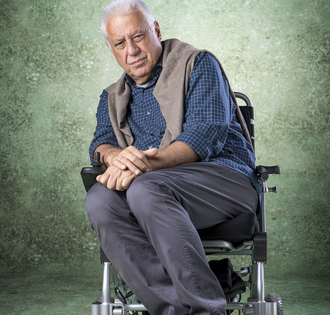 À beira da morte, Alberto faz último pedido na reta final de <i>Bom Sucesso</i> e atitude de Nana surpreende
