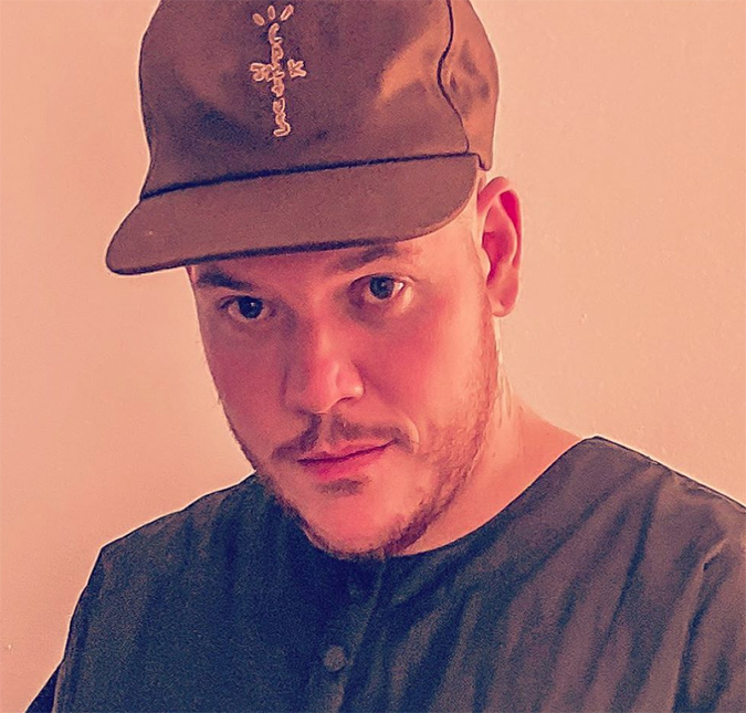Ferrugem é acusado de vazar fotos íntimas da ex-namorada, diz colunista