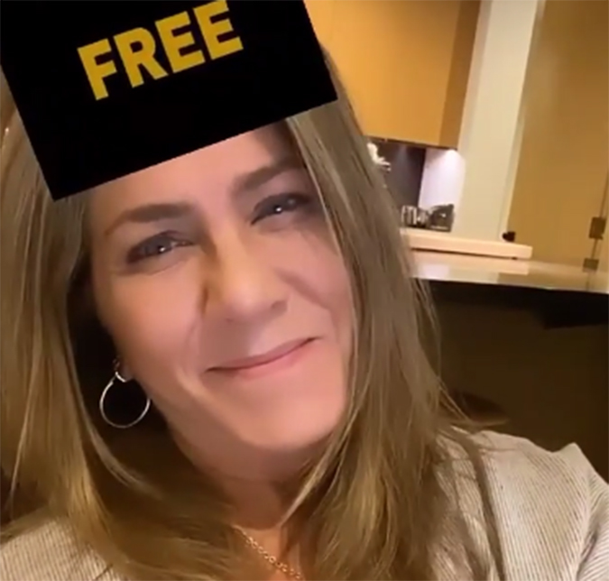 Em meio a rumores de affair com Brad Pitt, Jennifer Aniston diz que estará <i>livre</i> em 2020