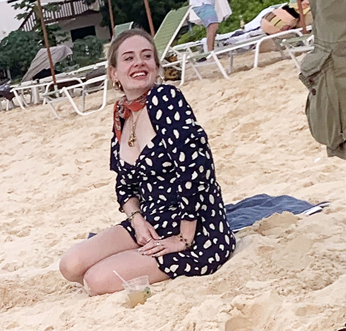 Treinadora de Adele revela dieta que fez a cantora perder 45 quilos: <i>- Sucos verdes e apenas mil calorias</i>