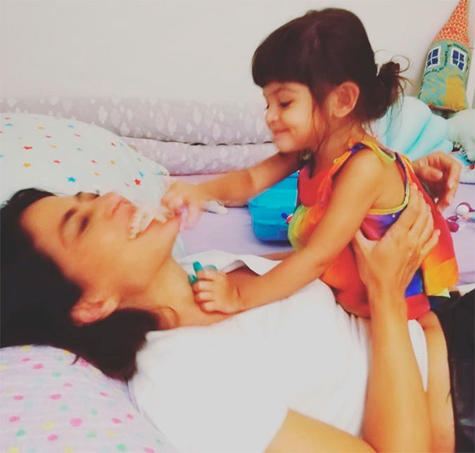 Carol Castro compartilha momento carinhoso com a filha nas redes sociais: <I>O verdadeiro sentido de tudo</I>