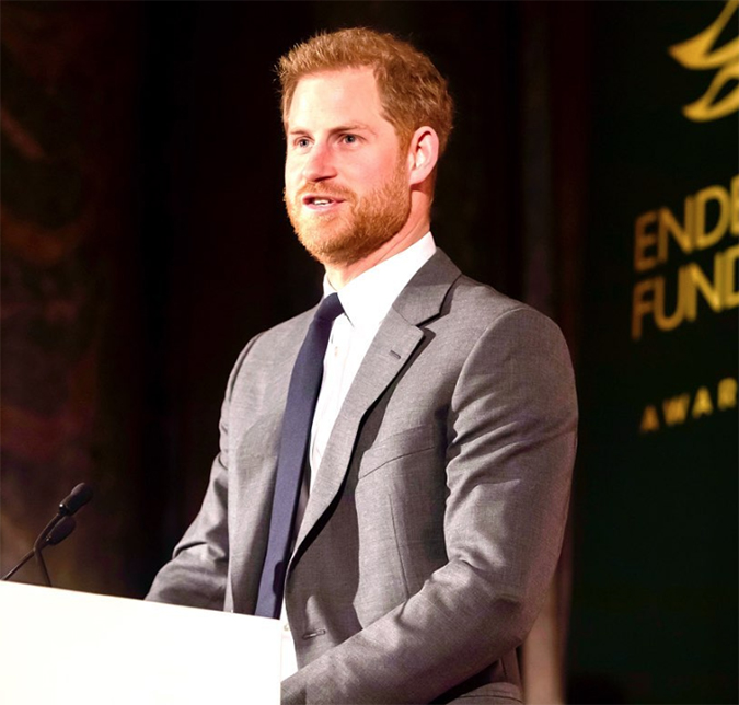 Príncipe Harry lamenta afastamento da família real britânica: <i>Profunda tristeza que tenha chegado a isso</i>