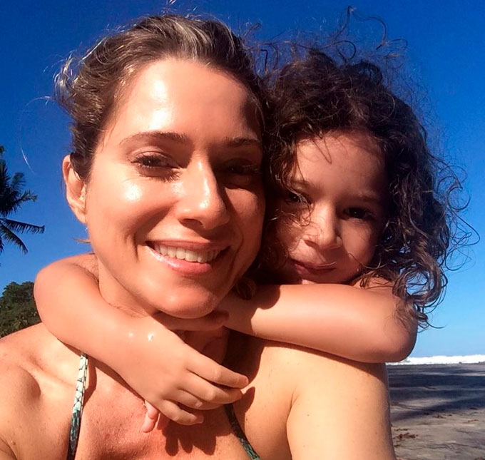 Letícia Spiller surpreende internautas ao se declarar em aniversário de filha caçula: <i>Como ela cresceu!</i>