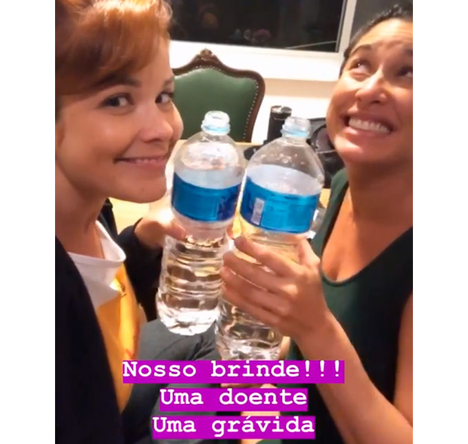 Samara Felippo explica motivo de sua internação e brinca com Giselle Itié : <i>Uma doente e uma grávida</i>