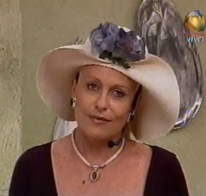Em 1991, a apresentadora também havia enfrentado a doença, mas de forma discreta. Ela teve um câncer de pele e passou a apresentar o Note e Anote usando chapéu e com roupas que cobriam a maior parte do seu corpo. - Eu já tive câncer de pele. Na época da Itália tomava muito sol, era muito abusada. Hoje eu pago o preço por esse sol que tomei, disse ela durante o Mais Você certa vez.
