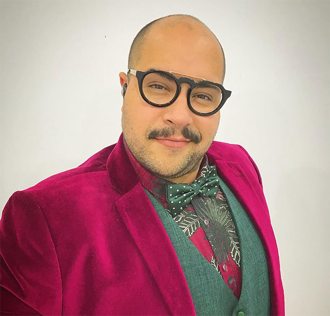 Após falar sobre o marido pela primeira vez, Tiago Abravanel revela que pretende adotar um filho!