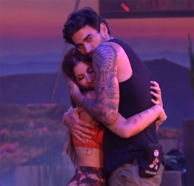 Em festa do <I>BBB20</i>, Bianca diz para Guilherme: - <I>Vou beijar você, sai de perto de mim</I>