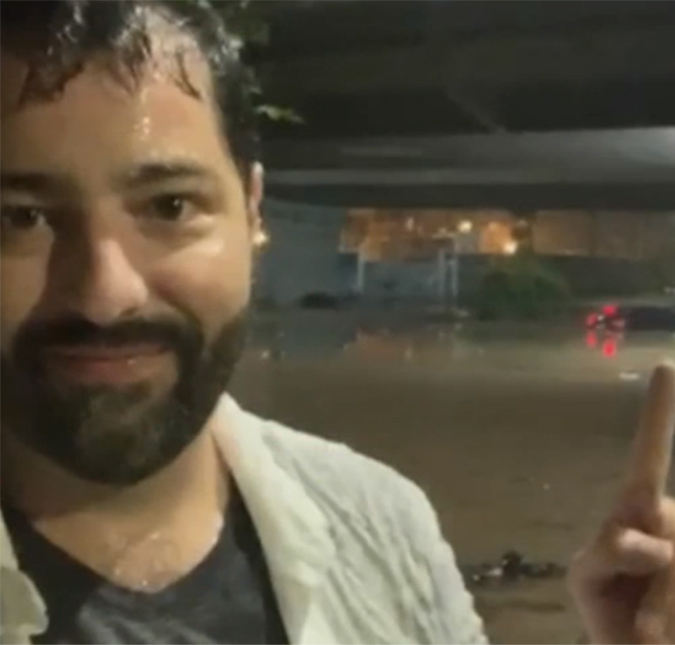 Jornalista da <i>Band</i> perde o carro em enchente em São Paulo e relata: <i>- Foi uma experiência bastante assustadora</i>