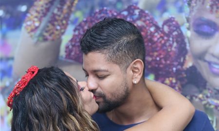 Viviane Araújo beija muito o namorado durante ensaio de Carnaval, confira as fotos!