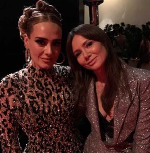Adele aparece irreconhecível em festa, após perda de peso