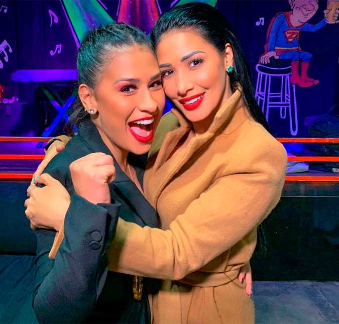 Simone e Simaria dizem estar loucas para cantar no <i>BBB20</i> e negociam com o programa: <i>- Boninho, cadê você?</i>