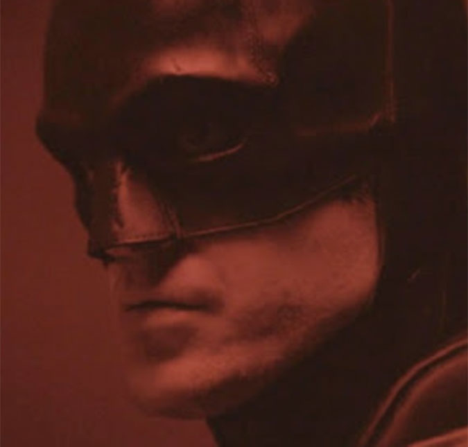 Robert Pattinson aparece como <i>Batman</i> pela primeira vez - confira!
