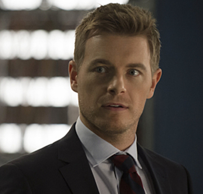 Ator da série <I>The Flash</i>, Rick Cosnett, assume homossexualidade