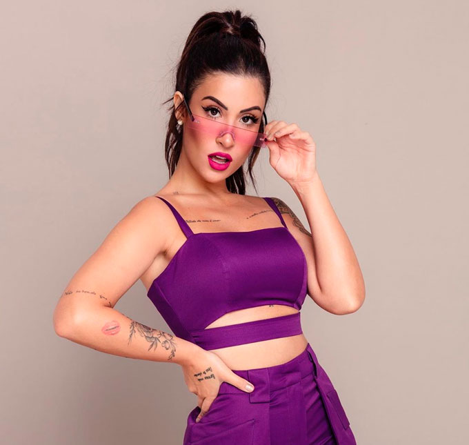 Mãe de Boca Rosa fala sobre suposta traição da filha dentro do <i>BBB20</i>: <i>- Momento de carência</i>