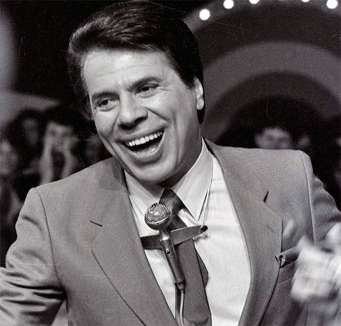 Foto inédita do elenco do musical <I>Silvio Santos Vem Aí</I>, que conta a história do Dono do Baú, é revelada; veja!