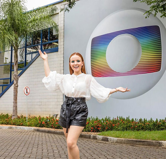 Suposto salário altíssimo de Larissa Manoela na <I>Globo</i> rende comentários na <I>internet: Chocada!</i>