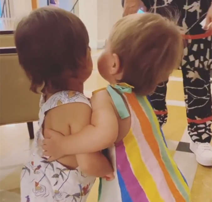 Filhos de Sabrina Sato e Isis Valverde se abraçam muito em vídeo: <i>Não tô tendo maturidade</i>; assista!