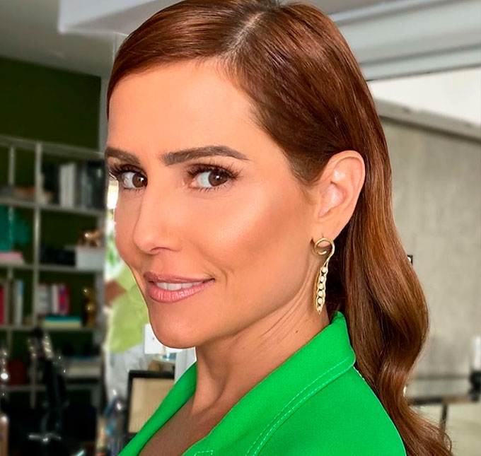 Deborah Secco revela que já namorou dois de uma vez; veja!