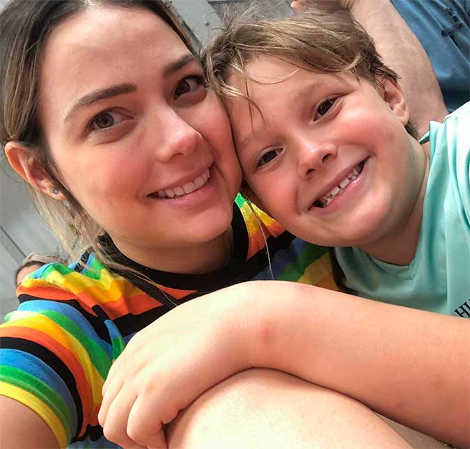 Carol Dantas explica porque Davi Lucca está fazendo exercícios funcionais: <I>- Por conta de ansiedade, ele começou a comer demais</I>