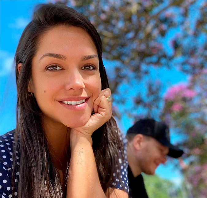 Thais Fersoza posta foto com Michel Teló, fala sobre <I>nova etapa</I> e fãs especulam: <I>Tá grávida?</I>