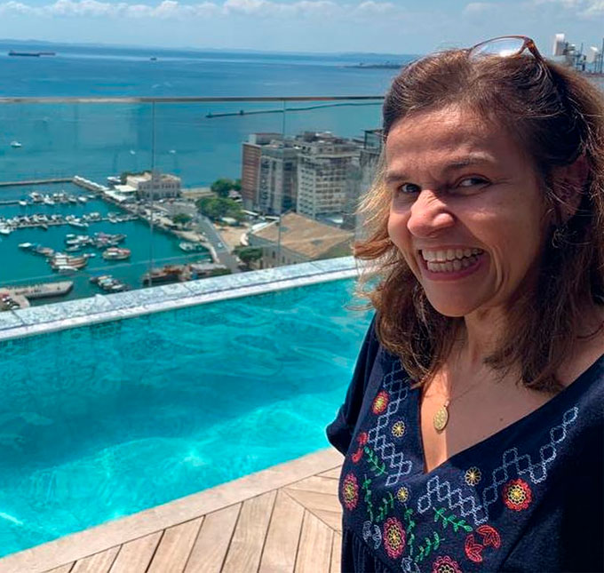 Após ter alta do hospital, Claudia Rodrigues recebe primeira comunhão junto com a filha; diz jornal