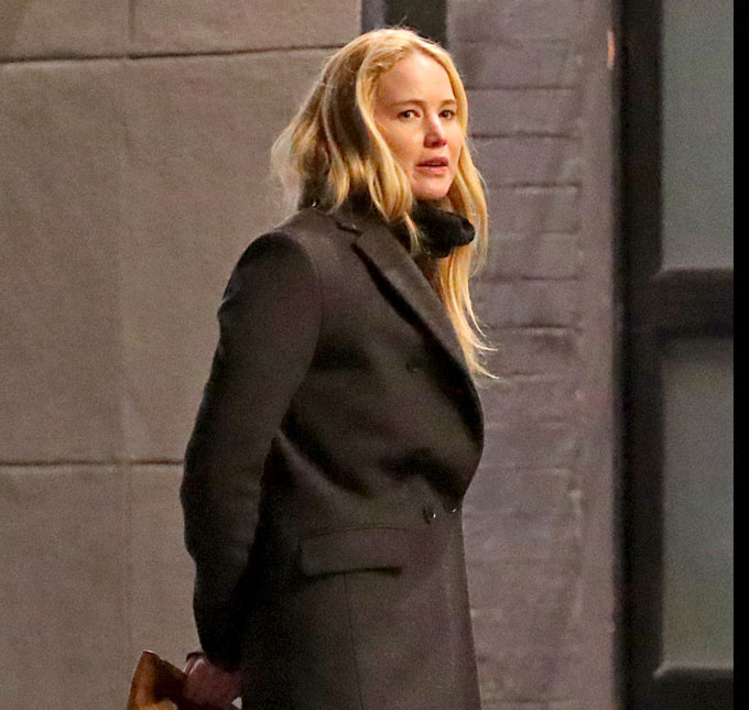 Mulher é detida por seguranças após invadir casa de Jennifer Lawrence, diz <i>site</i>