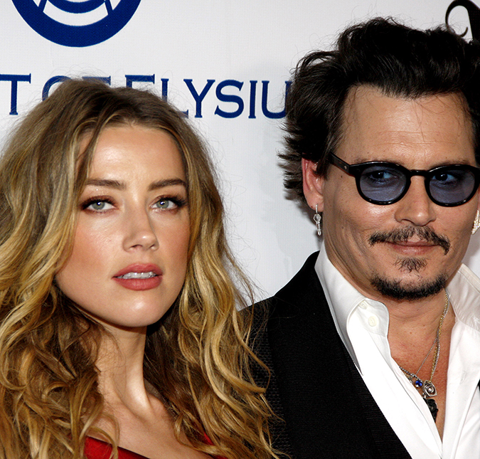 Johnny Depp teria rasgado camisola e apertado seios de Amber Heard em briga, diz jornal