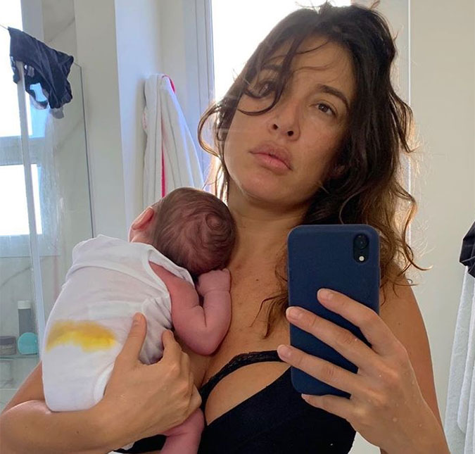 Giselle Itié posa ao lado do filho e comenta sobre pandemia: <i>Tive um pesadelo real</i>