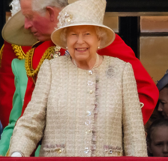 Evento de aniversário da Rainha Elizabeth II é cancelado por conta da pandemia do coronavírus