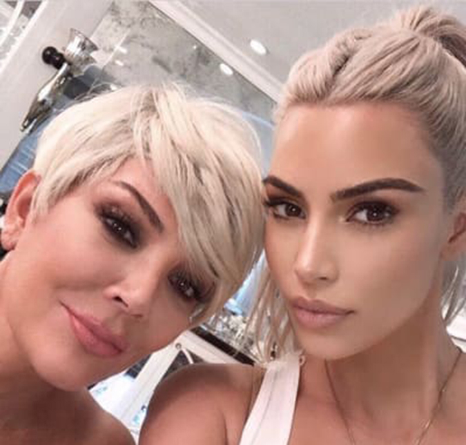 Kim Kardashian conta que agressão de Kourtney causou choro de sua mãe e suspensão temporária do <i>reality</i>
