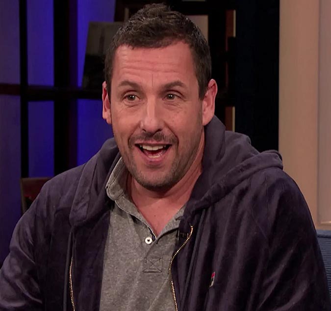 Adam Sandler afirma que a quarentena está melhorando sua vida sexual