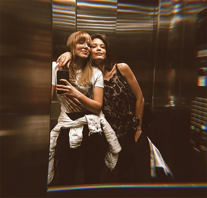 Vitória Strada revela detalhes do relacionamento com Marcella Rica durante <i>live</i>: <i>- Quase não brigamos</i>