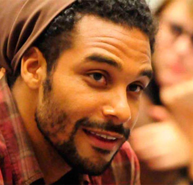 Por fim, no BBB12, vale citar o caso de Daniel Echaniz. Em uma madrugada, após uma festa, câmeras registraram o momento em que o modelo ia para debaixo do edredom com a estudante gaúcha Monique Amin. Nas redes sociais, internautas apontaram que poderia ter havido um possível abuso sexual. Ao ser expulso, a assessoria da TV Globo justificou que isso se deu devido a um grave comportamento inadequado. Em março daquele mesmo ano, Daniel foi inocentado pelo Tribunal de Justiça do Estado do Rio de Janeiro, que arquivou o inquérito policial contra o modelo. De acordo com o depoimento de Monique, concluiu-se que não houve crime, segundo informações divulgadas pela Globo.