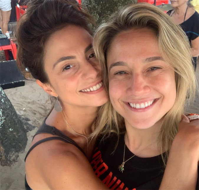 Fernanda Gentil fala sobre brigas com a esposa durante a quarentena: - <i>Você acaba conhecendo mais profundamente a pessoa com quem casou</i>