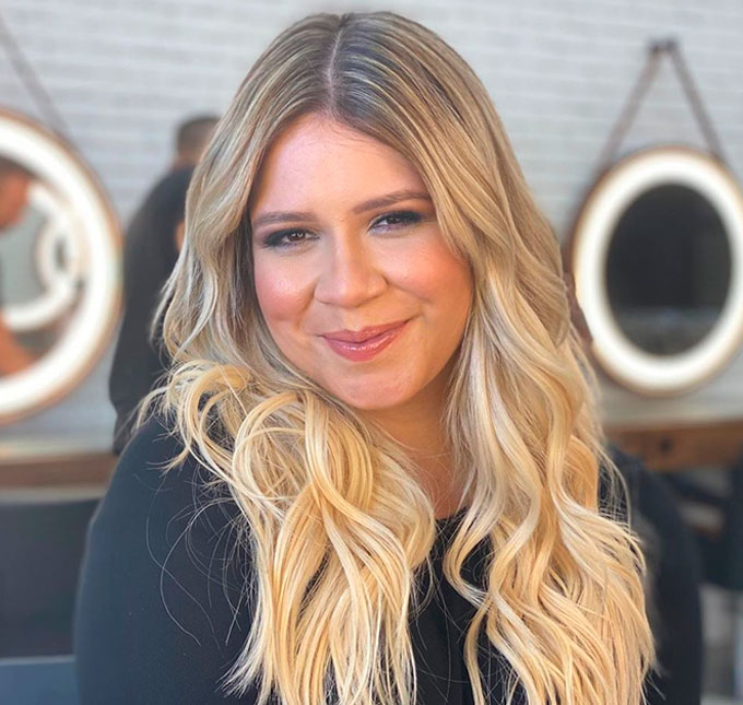 Marília Mendonça dá detalhes sobre sua <i>live</i> e fala o lado bom da quarentena: <i>Tempo com a família</i>