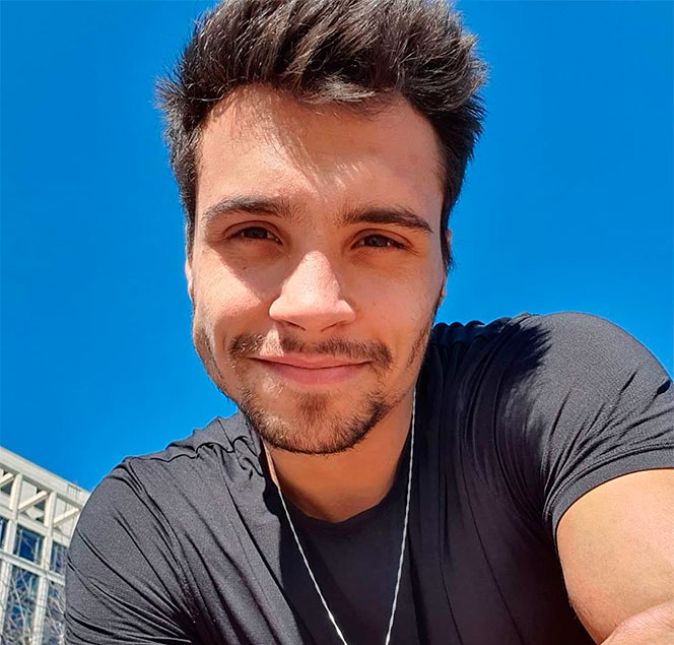 Também na vigésima edição do reality show temos Petrix Barbosa. O atleta foi acusado de assediar Bianca Andrade e Flayslane. Após ser eliminado do programa, ele foi notificado por sua equipe e divulgou um comunicado: A assessoria de imprensa do atleta Petrix Barbosa informa que o ginasta já tomou conhecimento da repercussão do suposto assédio. Petrix ficou muito abalado com a forma que o episódio foi tratado, mas está com a consciência limpa e tem convicção de que a verdade irá aparecer. O caso agora está nas mãos do advogado dele, com quem inclusive já conversou, e agora está sendo resolvido internamente. Ele chegou a prestar depoimento em uma delegacia do Rio de Janeiro e, por meio de seus representantes, o atleta esclareceu que nunca teve a intenção de importunar, constranger e, tampouco, magoar ninguém.