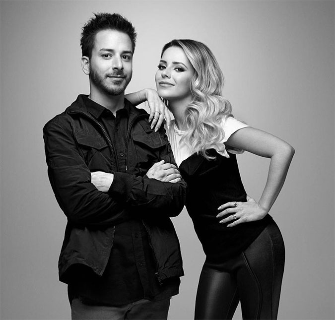 Sandy e Junior postam foto antiga e fãs especulam que dupla fará <i>live</i>!
