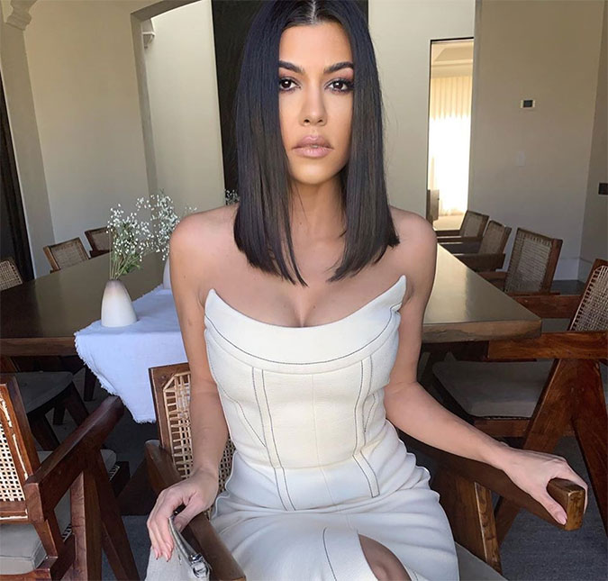 Kourtney Kardashian abre o jogo se está realmente grávida