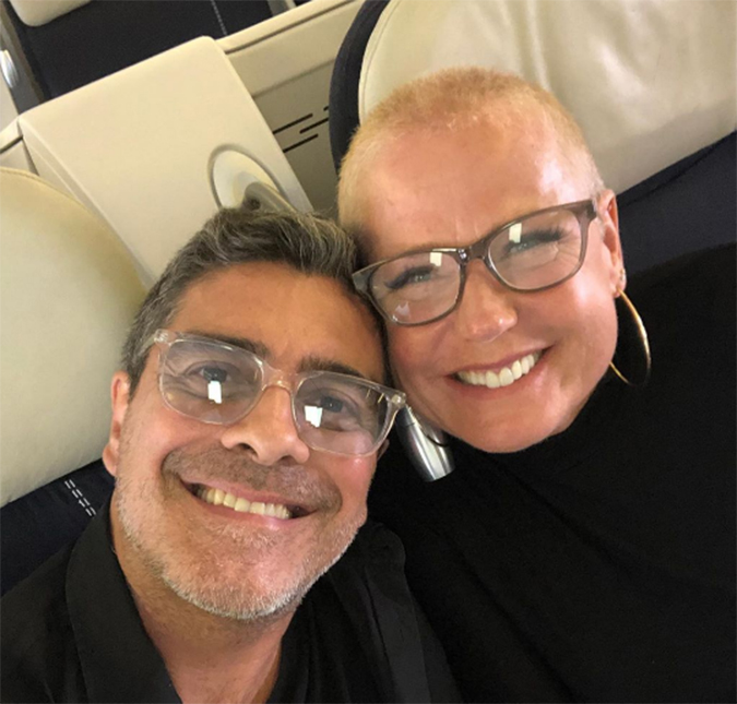 Xuxa Meneghel diz que quarentena <i>não é um sacrifício</i> e fala da relação com o próprio corpo: - <i>O Ju não tem reclamado</i>