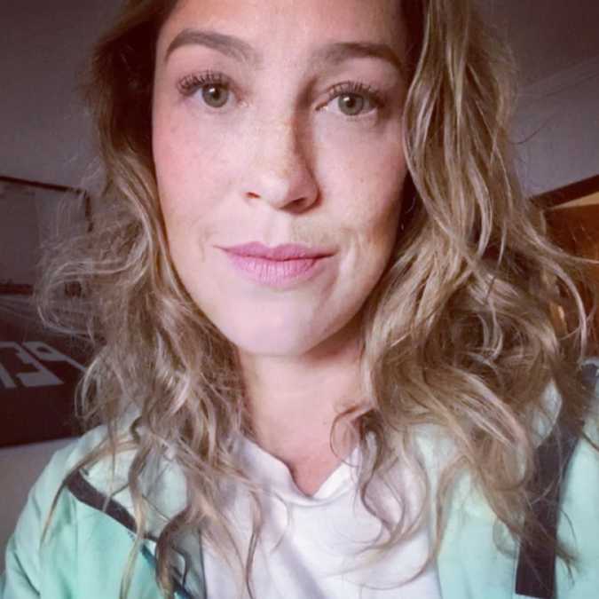Luana Piovani relembra lesão séria e desabafa sobre pressão: <i>- Eu fui educada a ter o corpo perfeito</i>