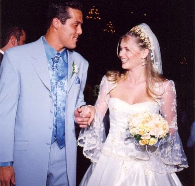 Outro exemplo é a atriz Susana Werner e o ex-goleiro Julio Cesar. O casal comemorou em 26 de abril 18 anos de casados, as bodas de turquesa, com declarações fofas no Instagram. Susana escreveu: 18 anos de casados, 19 anos juntos, e eu ainda te amo além do infinito. Desde 2002. Obrigada pela família linda que você me deu. Que Deus esteja sempre conosco. Já Julio destacou que a união é repleta de altos e baixos: Não existe casamento perfeito. A cada ano que passa, conseguimos superar os defeitos que cada um de nós temos. Muitas vezes, pessoas nos perguntam qual seria o segredo, pois bem, no nosso caso, o segredo se chama amor. Obrigado por ser minha esposa, amiga e irmã. Em 18 anos, rimos, choramos e juntos conquistamos coisas das quais nos orgulhamos muito, e olha que ainda é só o começo. Eles são pais de Cauet e Giulia.